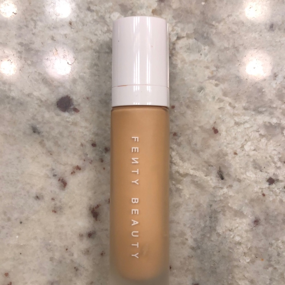 Fenty Beauty Pro Filt’r Liquid Foundation
